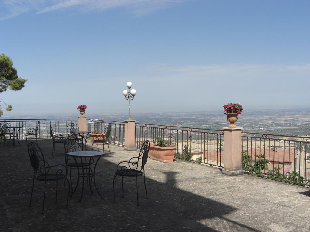 Albergo Villa Nobile Chiaramonte Gulfi Ngoại thất bức ảnh
