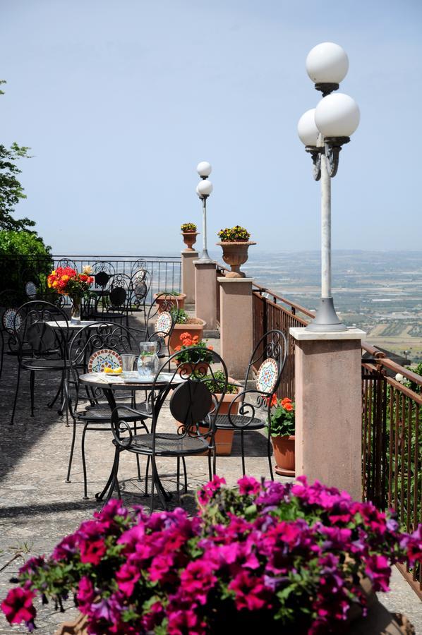 Albergo Villa Nobile Chiaramonte Gulfi Ngoại thất bức ảnh